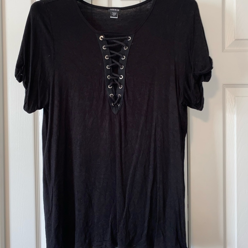 Black laced up tee
